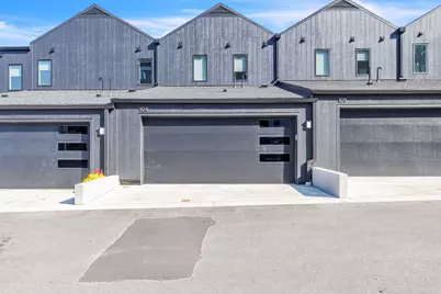 9352 S Alder Pl #104, Oak Creek, WI 53154 - Photo 3