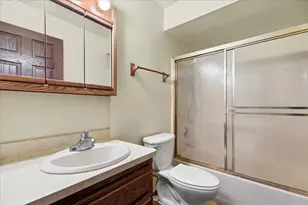 4294 Bonmaur Terrace, Hartford, WI 53086 - Photo 19