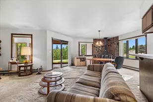 4294 Bonmaur Terrace, Hartford, WI 53086 - Photo 5