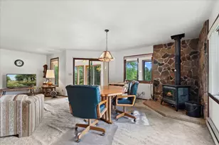 4294 Bonmaur Terrace, Hartford, WI 53086 - Photo 9