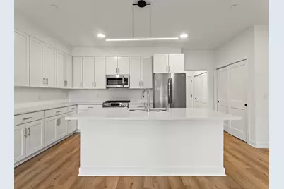 9352 S Alder Pl #105, Oak Creek, WI 53154 - Photo 3