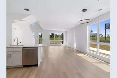 4199 E Hemlock Dr #108, Oak Creek, WI 53154 - Photo 9