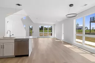 4199 E Hemlock Dr, Oak Creek, WI 53154 - Photo 9