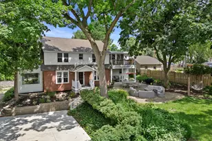 415 S Lake Shore Dr, Lake Geneva, WI 53147 - Photo 31