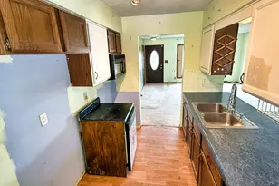 1228 Lakeview Ave, South Milwaukee, WI 53172 - Photo 9