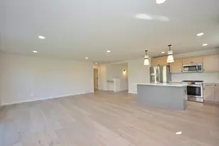 621 Standing Stone Dr, Waukesha, WI 53189 - Photo 11