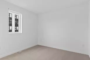 9378 S Alder Pl, Oak Creek, WI 53154 - Photo 19