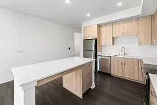 8852 S Jackjay Dr, Oak Creek, WI 53154 - Photo 15