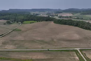 1000 Glomstad Rd, Holmen, WI 54636 - Photo 9