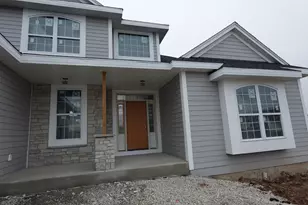 9866 N Cygnet Ct, Mequon, WI 53097 - Photo 3