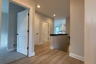 1136 Oxbow Ct, Pewaukee, WI 53072 - Photo 15