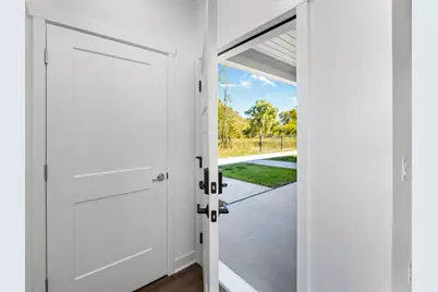 1811 W Wysteria Ln #605, Oak Creek, WI 53154 - Photo 5