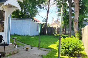 612 Buffalo St, Manitowoc, WI 54220 - Photo 3