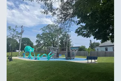 416 N 29th St, Milwaukee, WI 53208 - Photo 5