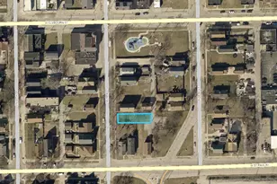 416 N 29th St, Milwaukee, WI 53208 - Photo 1