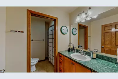 615  Fairway Cir, Jefferson, WI 53549 - Photo 51