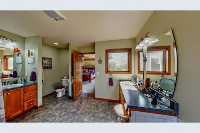 615  Fairway Cir, Jefferson, WI 53549 - Photo 35