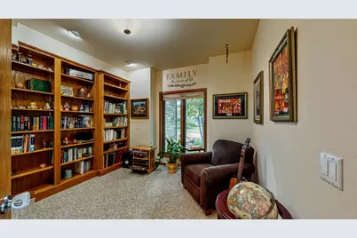 615  Fairway Cir, Jefferson, WI 53549 - Photo 19