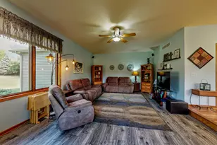 615 Fairway Cir, Jefferson, WI 53549 - Photo 13