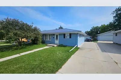 1319  Greenfield Ave, Sheboygan, WI 53081 - Photo 3