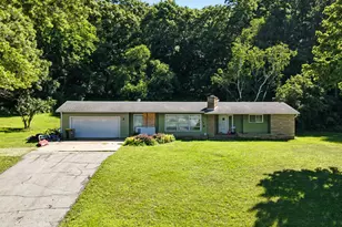 809 Holmen Dr, Holmen, WI 54636 - Photo 1