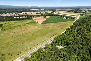 809 Holmen Dr, Holmen, WI 54636 - Photo 9