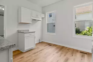 2941 N Dr William Finlayson St, Milwaukee, WI 53212 - Photo 21