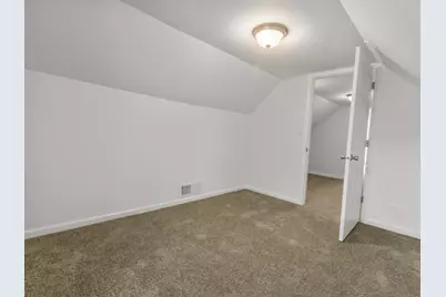 2941 N Dr William Finlayson St, Milwaukee, WI 53212 - Photo 15