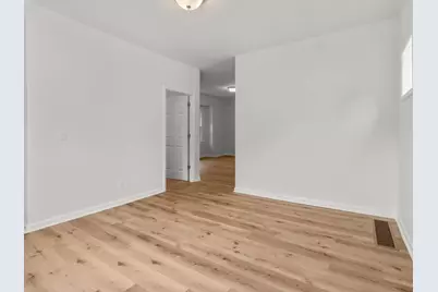 2941 N Dr William Finlayson St, Milwaukee, WI 53212 - Photo 23