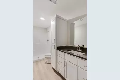 4060  Brooke Elizabeth Dr, Onalaska, WI 54650 - Photo 31