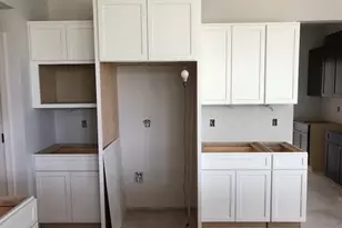 N119W14982 Ivy Ln, Germantown, WI 53022 - Photo 3