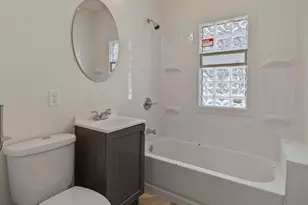 1701 W Keefe Ave, Milwaukee, WI 53206 - Photo 11