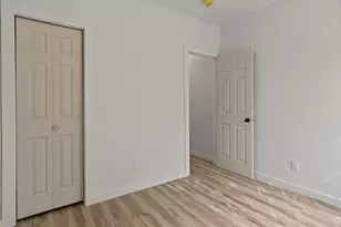 1701 W Keefe Ave, Milwaukee, WI 53206 - Photo 9