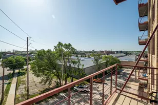 215 W Maple St, Milwaukee, WI 53204 - Photo 27