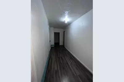 2423 S 5th St, Milwaukee, WI 53207 - Photo 9