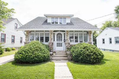 909  Buena Vista Ave, Waukesha, WI 53188 - Photo 1