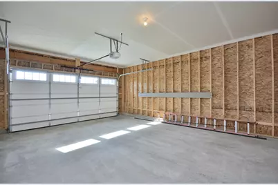 N53W19954  Kingair Dr, Menomonee Falls, WI 53051 - Photo 35