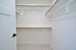 N53W19954 Kingair Dr, Menomonee Falls, WI 53051 - Photo 25