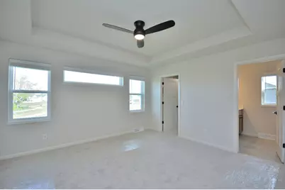 N53W19954  Kingair Dr, Menomonee Falls, WI 53051 - Photo 21