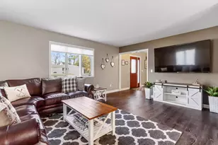 1800 Miller Rd, Lake Geneva, WI 53147 - Photo 15