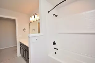 605 Standing Stone Dr, Waukesha, WI 53189 - Photo 29