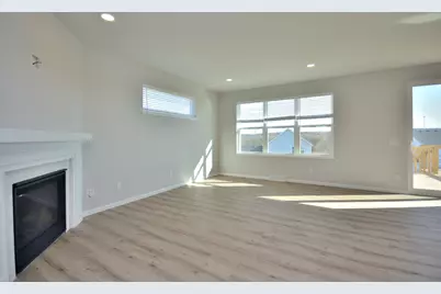 605  Standing Stone Dr, Waukesha, WI 53189 - Photo 11