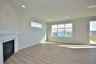 605 Standing Stone Dr, Waukesha, WI 53189 - Photo 11