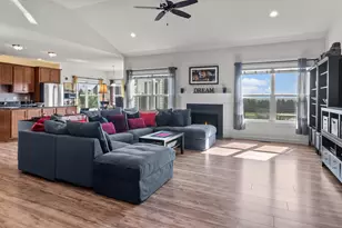 309 N Stone Ridge Dr, Lake Geneva, WI 53147 - Photo 9