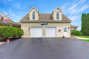 W1281 Siena Cir, Bloomfield, WI 53147 - Photo 45