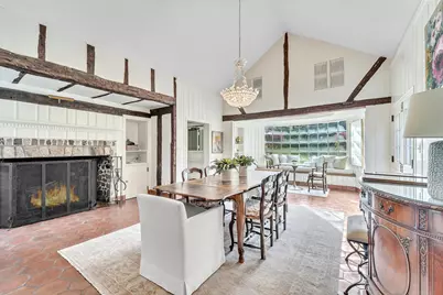 625 E Juniper Ln, Mequon, WI 53092 - Photo 5