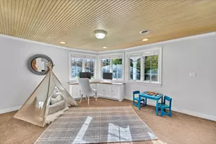 625 E Juniper Ln, Mequon, WI 53092 - Photo 17