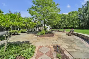 625 E Juniper Ln, Mequon, WI 53092 - Photo 23