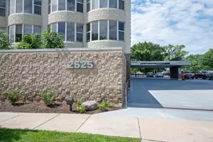 2525 S Shore Dr, Milwaukee, WI 53207 - Photo 3