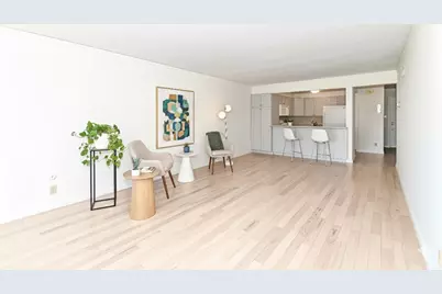 2525 S Shore Dr #6B, Milwaukee, WI 53207 - Photo 9